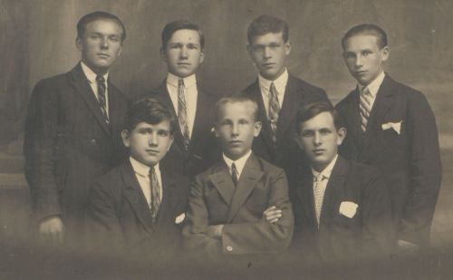 Przyszli stolarze